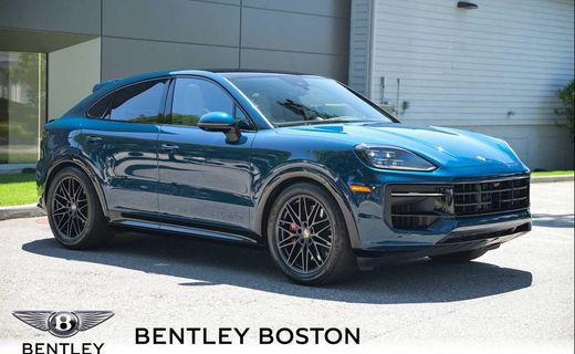 2025 Porsche Cayenne GTS