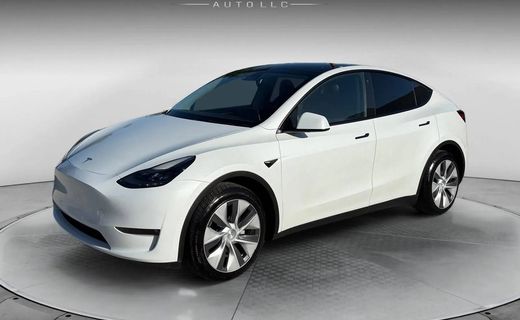 2023 Tesla Model Y Long Range Dual