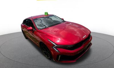 2025 Kia K5 LXS
