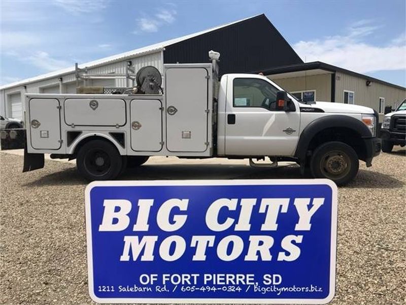 2015 Ford F550 — a typically priced live listing