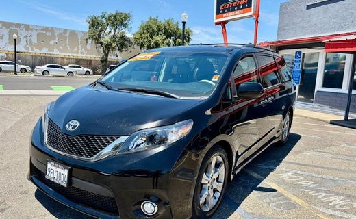 2013 Toyota Sienna SE