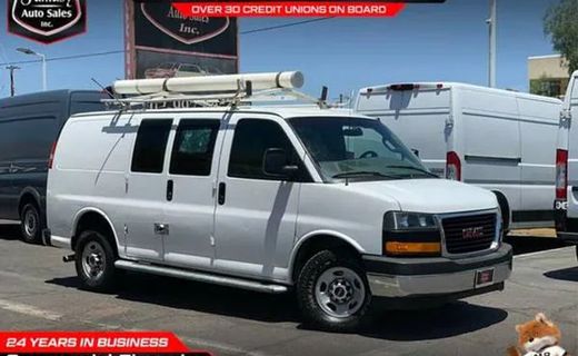 2017 GMC Savana 2500
