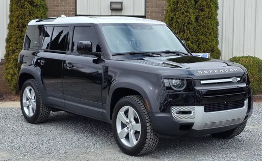 2024 Land Rover Defender 110 SE