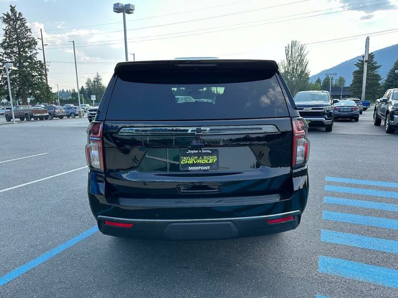 2022 Chevrolet Tahoe — a typically priced live listing