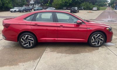 2024 Volkswagen Jetta SEL AQ301 Trans
