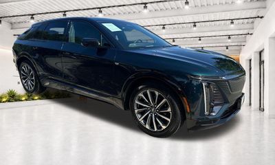 2024 Cadillac Lyriq Sport 2
