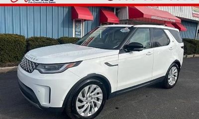 2025 Land Rover Discovery P300 S
