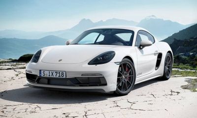 2025 Porsche 718 Cayman GTS 4 0