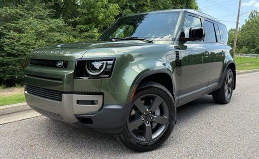 2026 Land Rover Defender 110 S