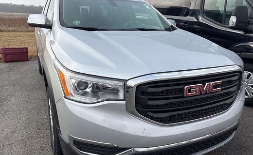 2019 GMC Acadia SLE 1