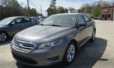 2011 Ford Taurus SEL