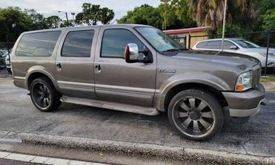 2004 Ford Excursion Limited