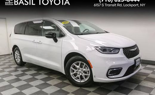 2025 Chrysler Pacifica Select