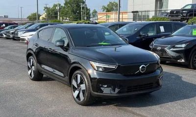 2022 Volvo C40