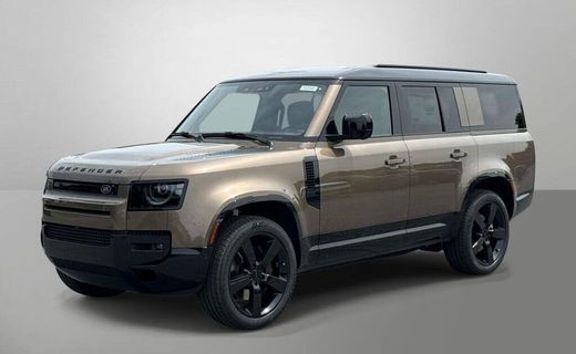 2026 Land Rover Defender 130 SE