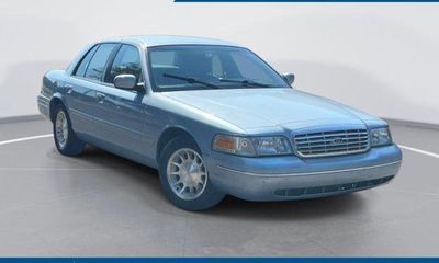 1999 Ford Crown Victoria LX