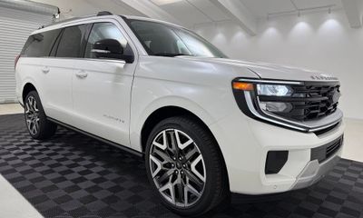 2026 Ford Expedition MAX Platinum