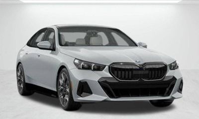 2027 BMW 550E xDrive