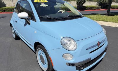 2015 Fiat 500 Lounge