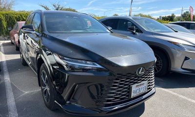 2023 Lexus RX 350H