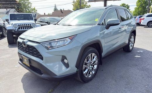 2021 Toyota RAV4 XLE Premium