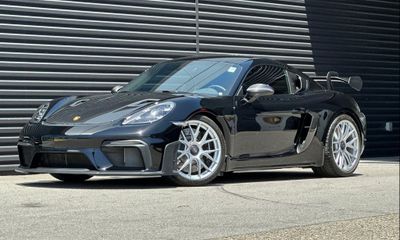 2023 Porsche 718 Cayman GT4 RS