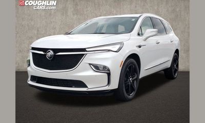 2024 Buick Enclave Essence