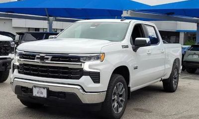 2026 Chevrolet Silverado LT