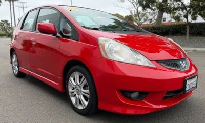 2010 Honda FIT Sport