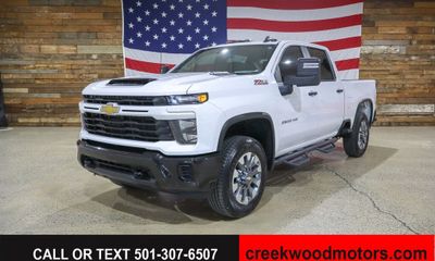 2024 Chevrolet Silverado HD Custom