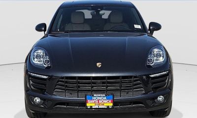 2017 Porsche Macan