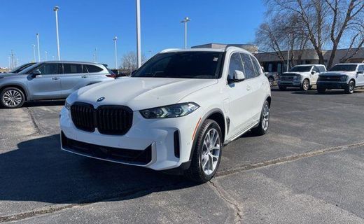 2025 BMW X5 XDRIVE50E