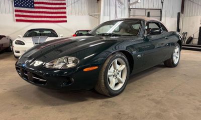 1998 Jaguar XK8