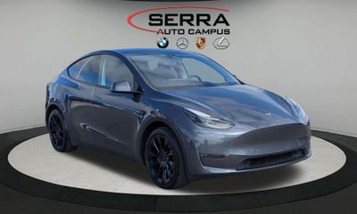 2023 Tesla Model Y Long Range