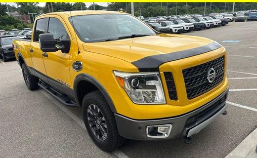2016 Nissan Titan