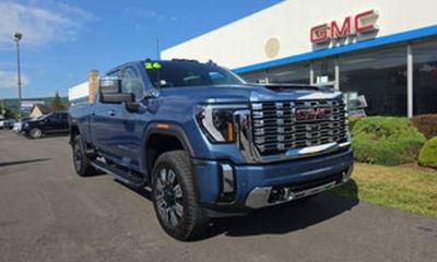 2025 GMC Sierra HD Denali