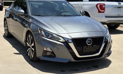 2019 Nissan Altima Platinum