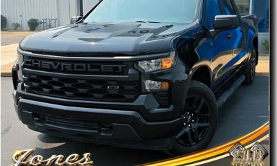 2024 Chevrolet Silverado Custom