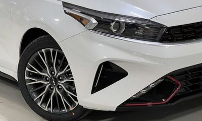 2023 Kia Forte GT Line