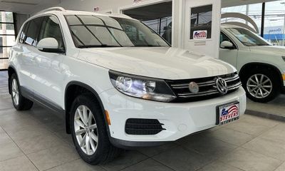 2017 Volkswagen Tiguan Wolfsburg 4Motion