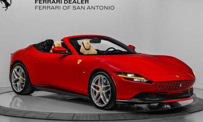 2025 Ferrari Roma Spider