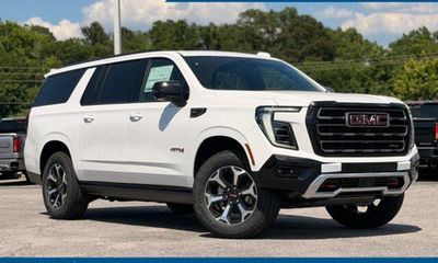 2026 GMC Yukon XL AT4