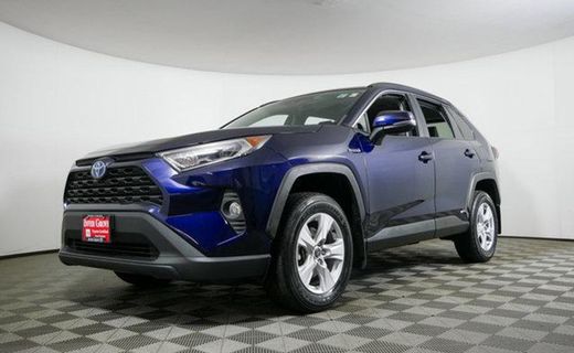 2021 Toyota RAV4 XLE