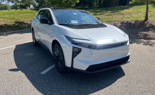 2026 Toyota BZ XLE Plus