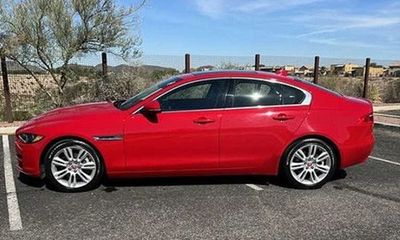 2019 Jaguar XE Premium