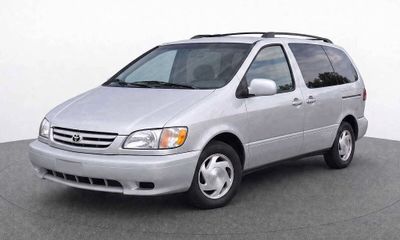 2003 Toyota Sienna LE