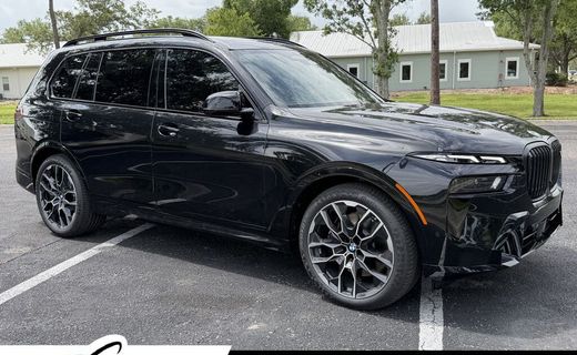 2027 BMW X7 M60I