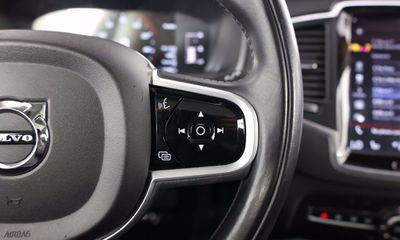 2019 Volvo XC90 Momentum
