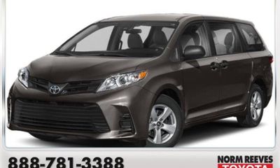 2019 Toyota Sienna SE Premium