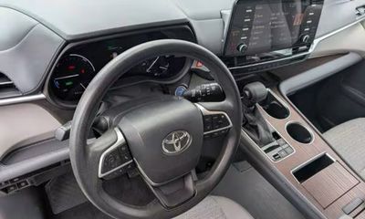 2021 Toyota Sienna LE Plus Package